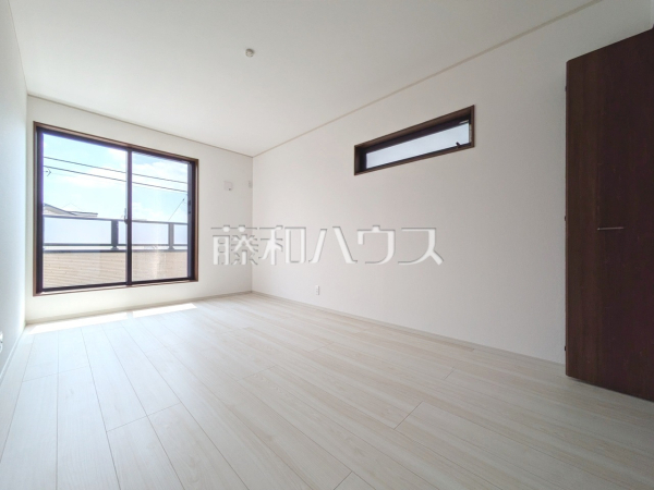 2号棟　居室　 部屋の雰囲気や広さ・眺望・間取りの使い勝手など、是非一度、ご自身の目で確かめてみてください。 【昭島市中神町２丁目】