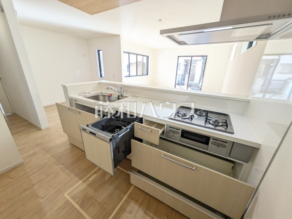 キッチン収納　【和光市新倉２丁目】