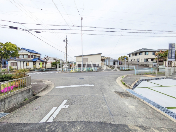 接道状況および現場風景　【春日井市藤山台５丁目】