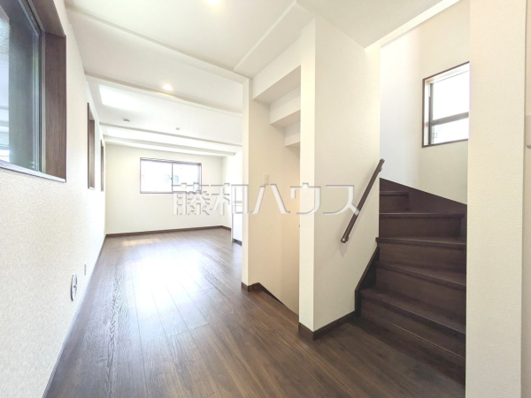 リビング　【西東京市保谷町１丁目】