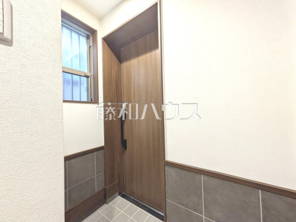 玄関　【西東京市保谷町１丁目】