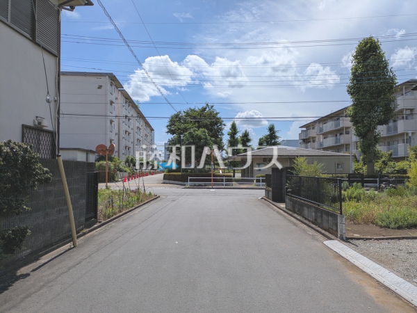 接道状況および現場風景　【東村山市野口町２丁目】