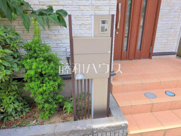 玄関　【新座市野寺４丁目】
