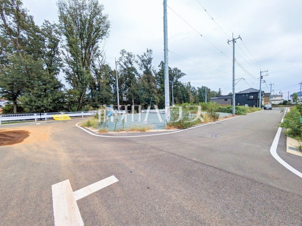 接道状況および現場風景 【所沢市大字北秋津】 接道状況および現場風景 【所沢市大字北秋津】