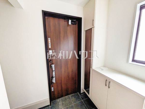 2号棟　玄関　【福岡市南区中尾１丁目】