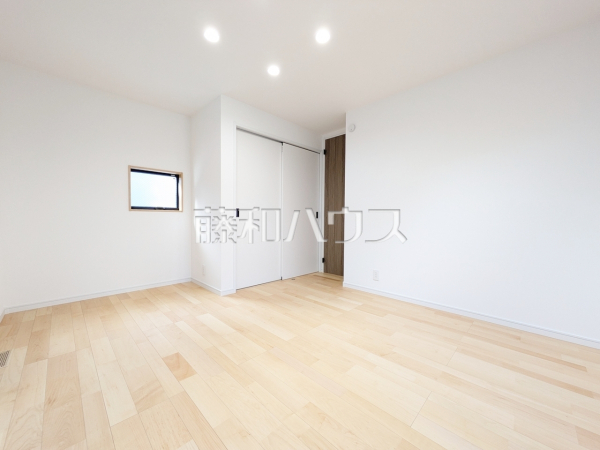 D号棟　居室　【世田谷区上祖師谷１丁目】