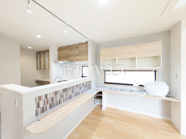 D号棟　キッチン　【世田谷区上祖師谷１丁目】