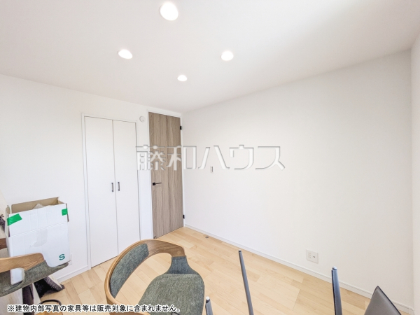 D号棟　居室　【世田谷区上祖師谷１丁目】