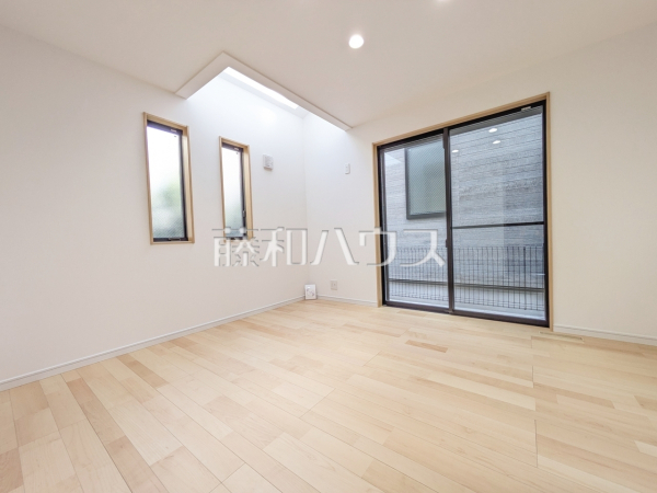 D号棟　居室　【世田谷区上祖師谷１丁目】