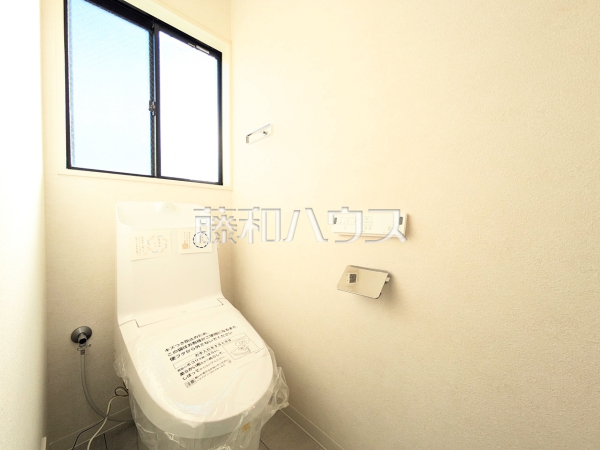 トイレ　【練馬区春日町１丁目】