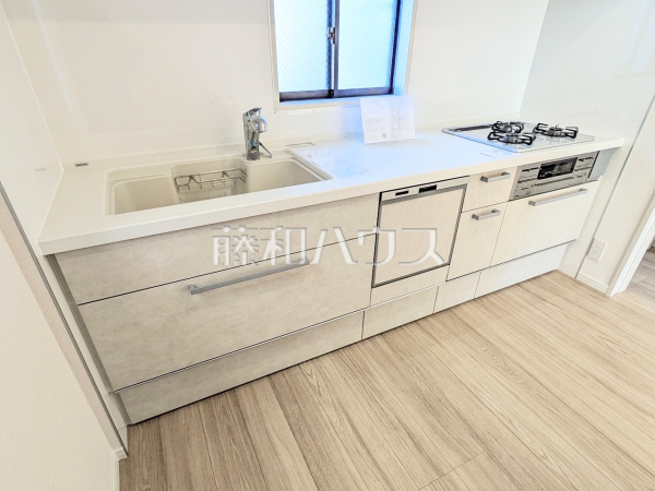 キッチン　【練馬区春日町１丁目】