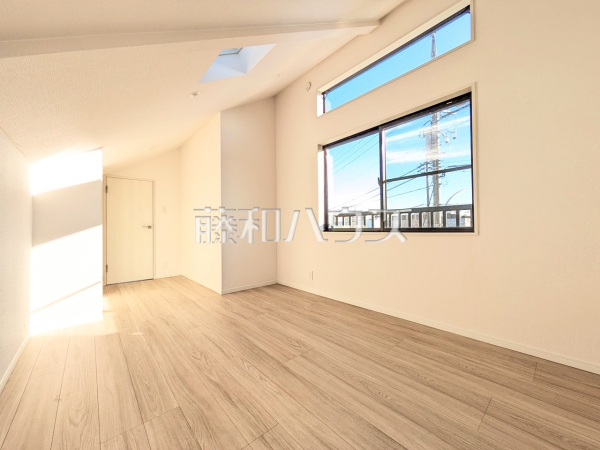 居室　【練馬区春日町１丁目】