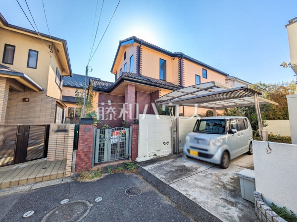 接道状況および現場風景(現況：古屋有)　【東久留米市本町２丁目】 建物のプレゼンをさせていただきますので、実際の完成イメージを思い描いていただくことができます。お気軽にお問合せ下さい。 