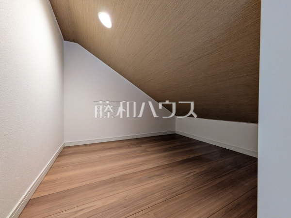 納戸　【杉並区桃井２丁目】
