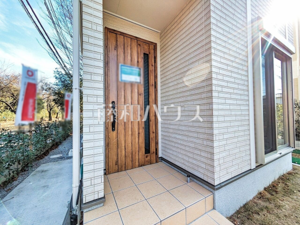 1号棟　玄関　【小平市上水南町３丁目】