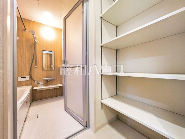 1号棟　洗面室　【小平市上水南町３丁目】