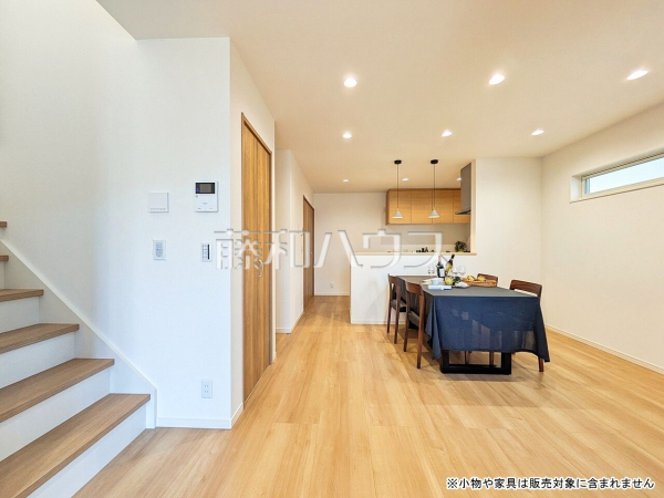 1号棟　リビング　【小平市上水南町３丁目】