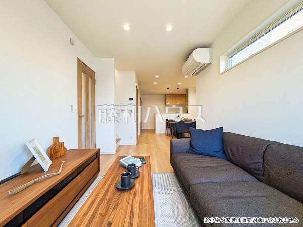 1号棟　リビング　【小平市上水南町３丁目】