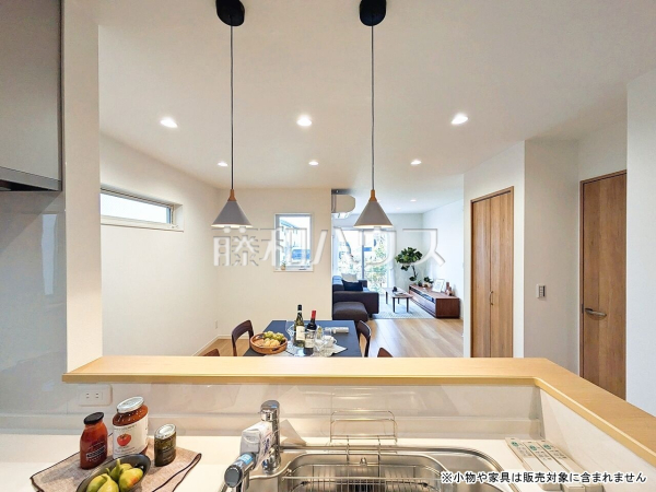 1号棟　リビング　【小平市上水南町３丁目】