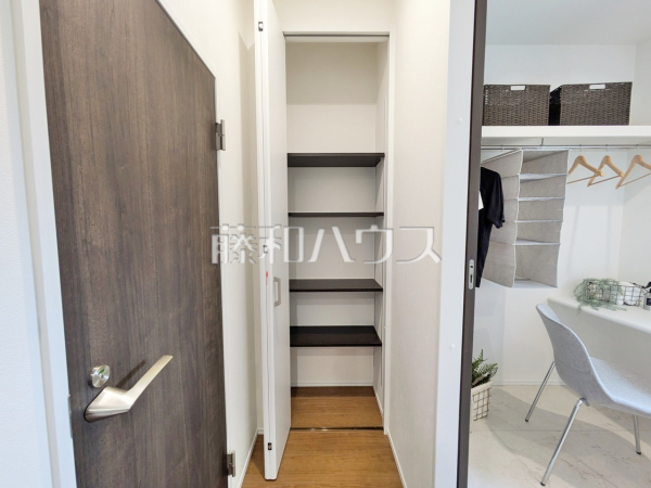 収納　【春日井市高山町３丁目】