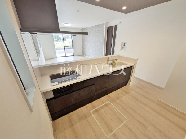 キッチン　【春日井市高山町３丁目】