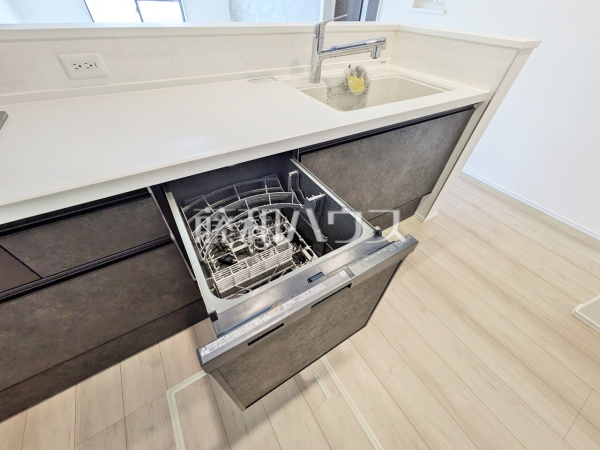 キッチン　【春日井市高山町３丁目】