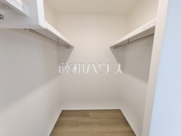 収納　【春日井市高山町３丁目】