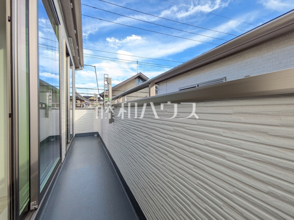 B号棟　バルコニー　【小平市美園町３丁目】