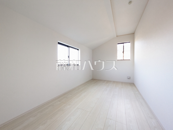 B号棟　居室　【小平市美園町３丁目】