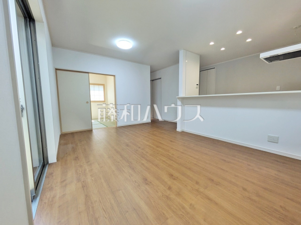 リビング　【名古屋市守山区菱池町】