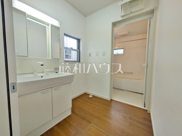 洗面室　【名古屋市守山区菱池町】