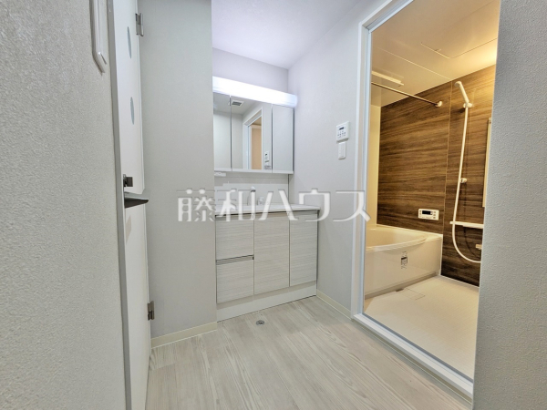 洗面室　【グローリアス春日井中央通】