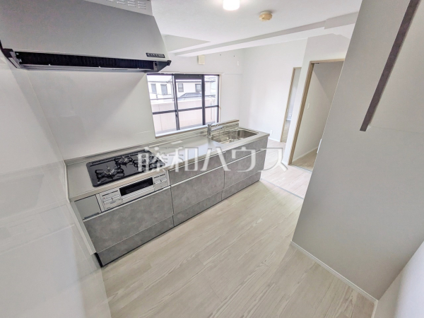 キッチン　【グローリアス春日井中央通】