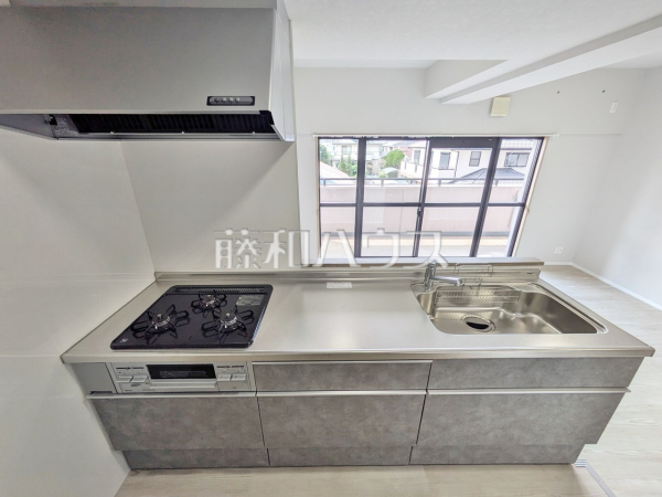 キッチン　【グローリアス春日井中央通】