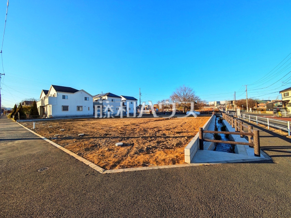 8区画　接道状況および現場風景　【日野市西平山３丁目】