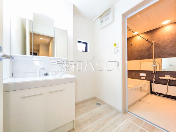 1号棟　洗面室　【国立市東４丁目】