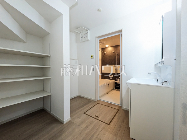 3号棟　洗面室　【国立市東４丁目】