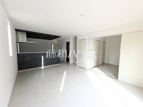 1号棟　リビング　【福岡市城南区堤１丁目】