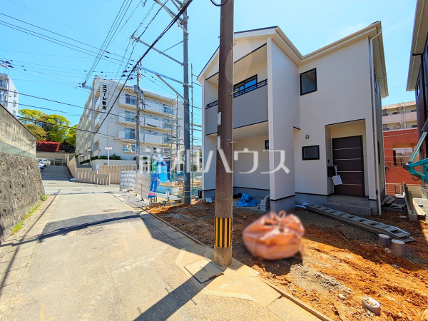 接道状況および現場風景　【福岡市中央区笹丘１丁目】