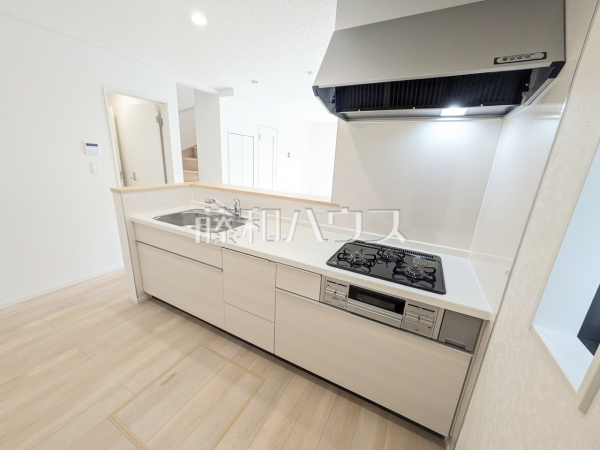 2号棟　キッチン　【志木市本町２丁目】