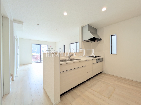 2号棟　キッチン　【志木市本町２丁目】