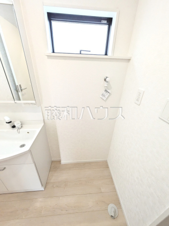 2号棟　洗面室　【志木市本町２丁目】