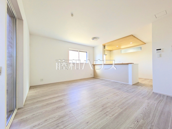 1号棟　リビング　【富士見市羽沢１丁目】