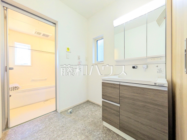 2号棟　洗面室　【富士見市羽沢１丁目】