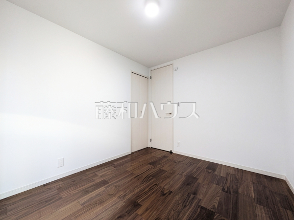 居室　【中野区南台２丁目】