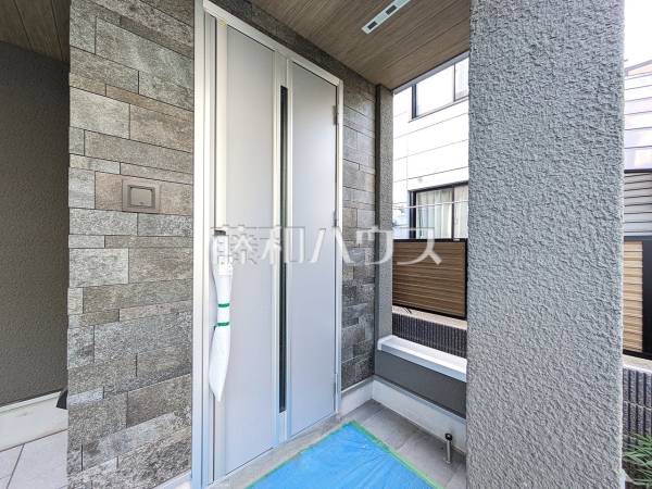 玄関　【中野区南台２丁目】