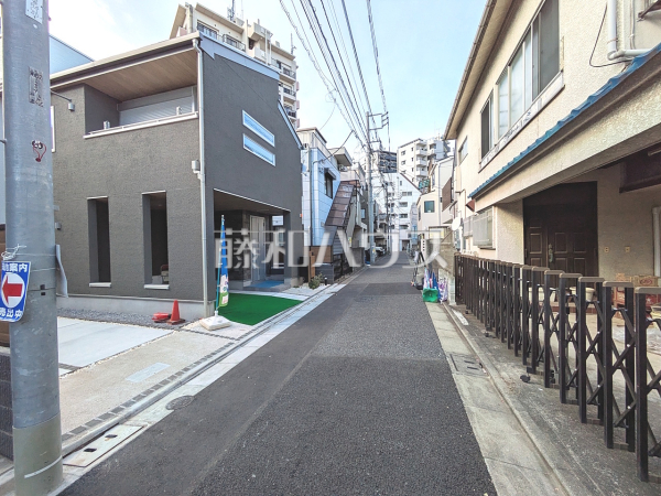 接道状況および現場風景　【中野区南台２丁目】