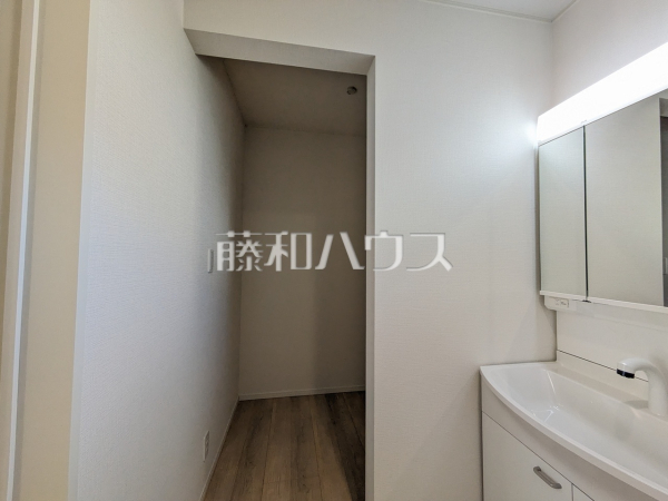 2号棟　収納　【小牧市小牧１丁目】