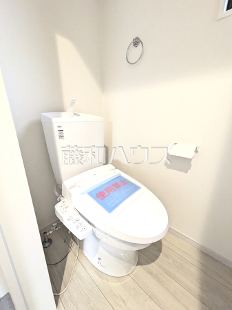 トイレ　【小平市上水新町２丁目】