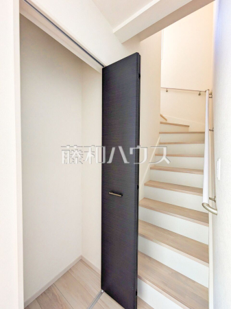 1号棟　収納　【八王子市緑町】